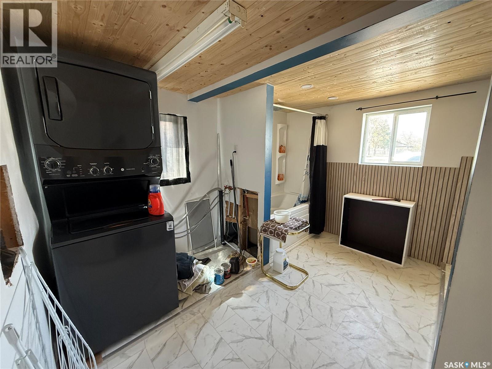 233 Central Avenue, Montmartre, Saskatchewan  S0G 3M0 - Photo 6 - SK015129