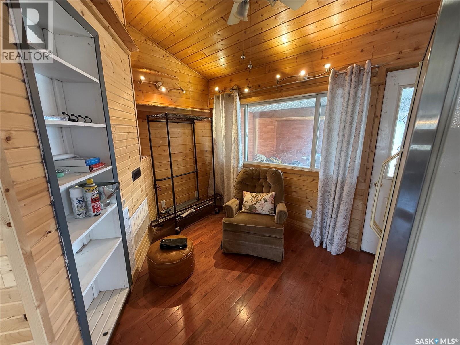 233 Central Avenue, Montmartre, Saskatchewan  S0G 3M0 - Photo 11 - SK015129