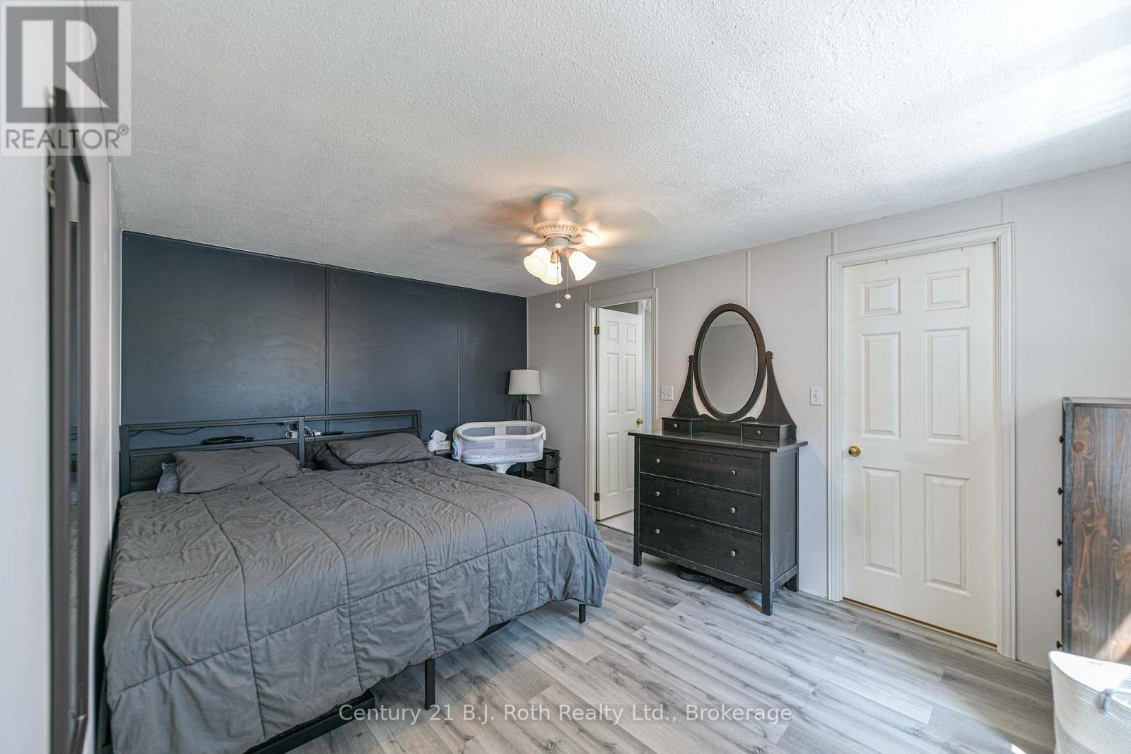 32 Jane Street, Oro-Medonte, Ontario  L3V 0P9 - Photo 42 - S13084952