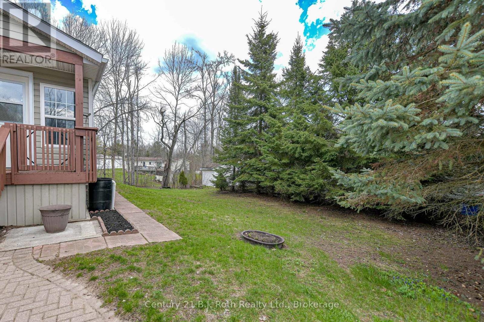 32 Jane Street, Oro-Medonte, Ontario  L3V 0P9 - Photo 7 - S13084952