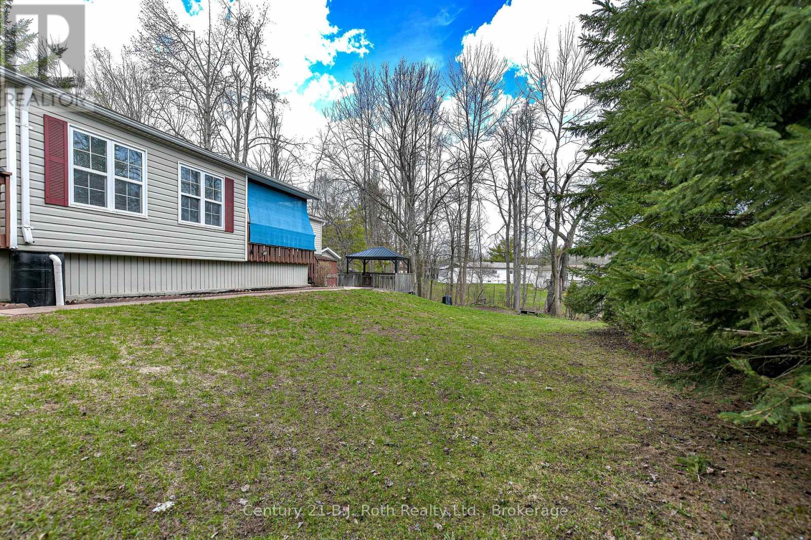 32 Jane Street, Oro-Medonte, Ontario  L3V 0P9 - Photo 8 - S13084952