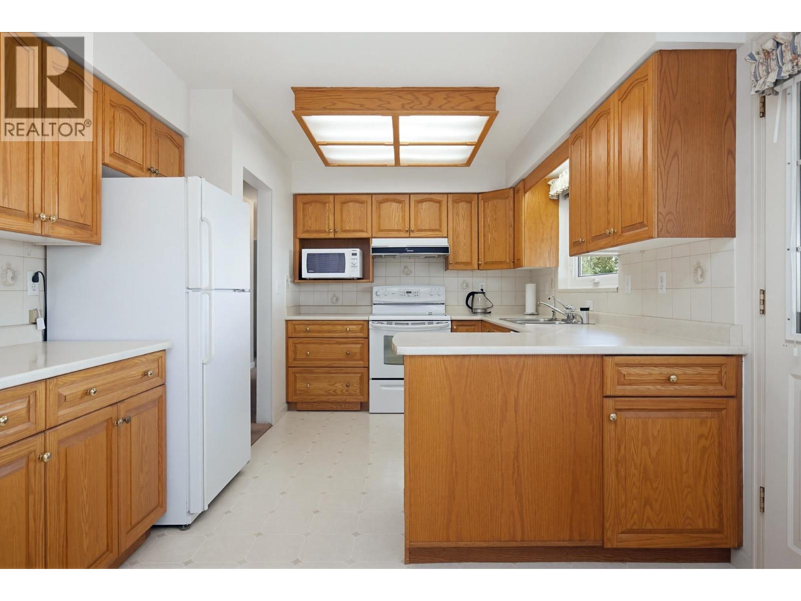 1162 Madore Avenue, Coquitlam, British Columbia  V3K 3B9 - Photo 6 - R3119037