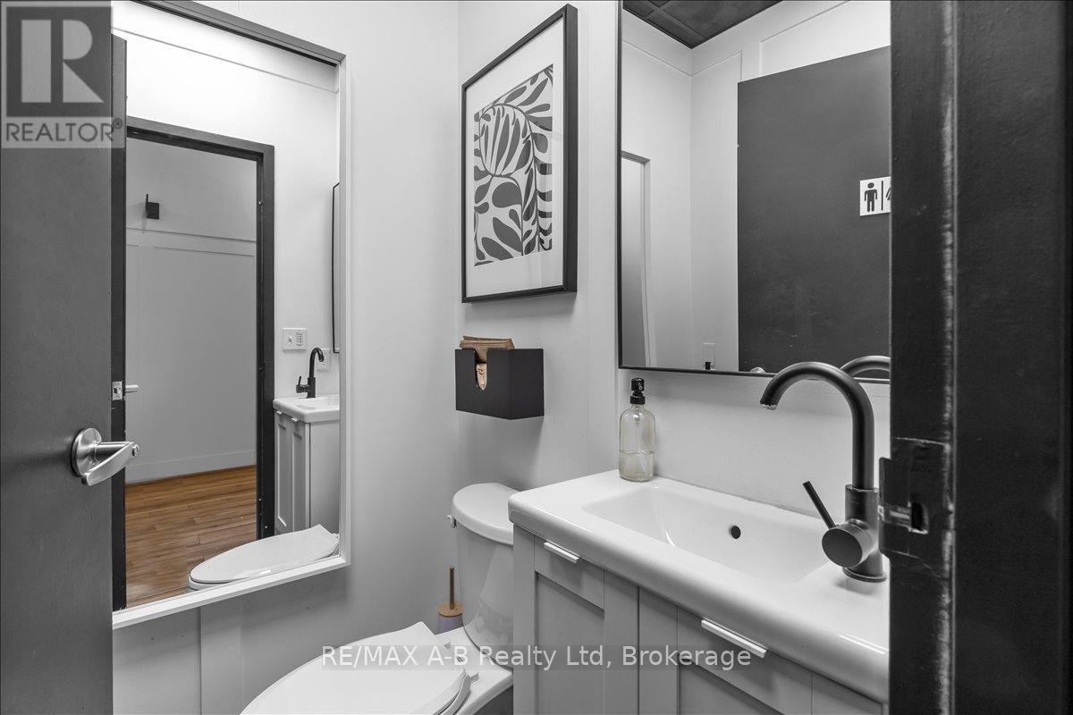 95 Ontario Street, Stratford, Ontario  N5A 3H1 - Photo 19 - X13085046