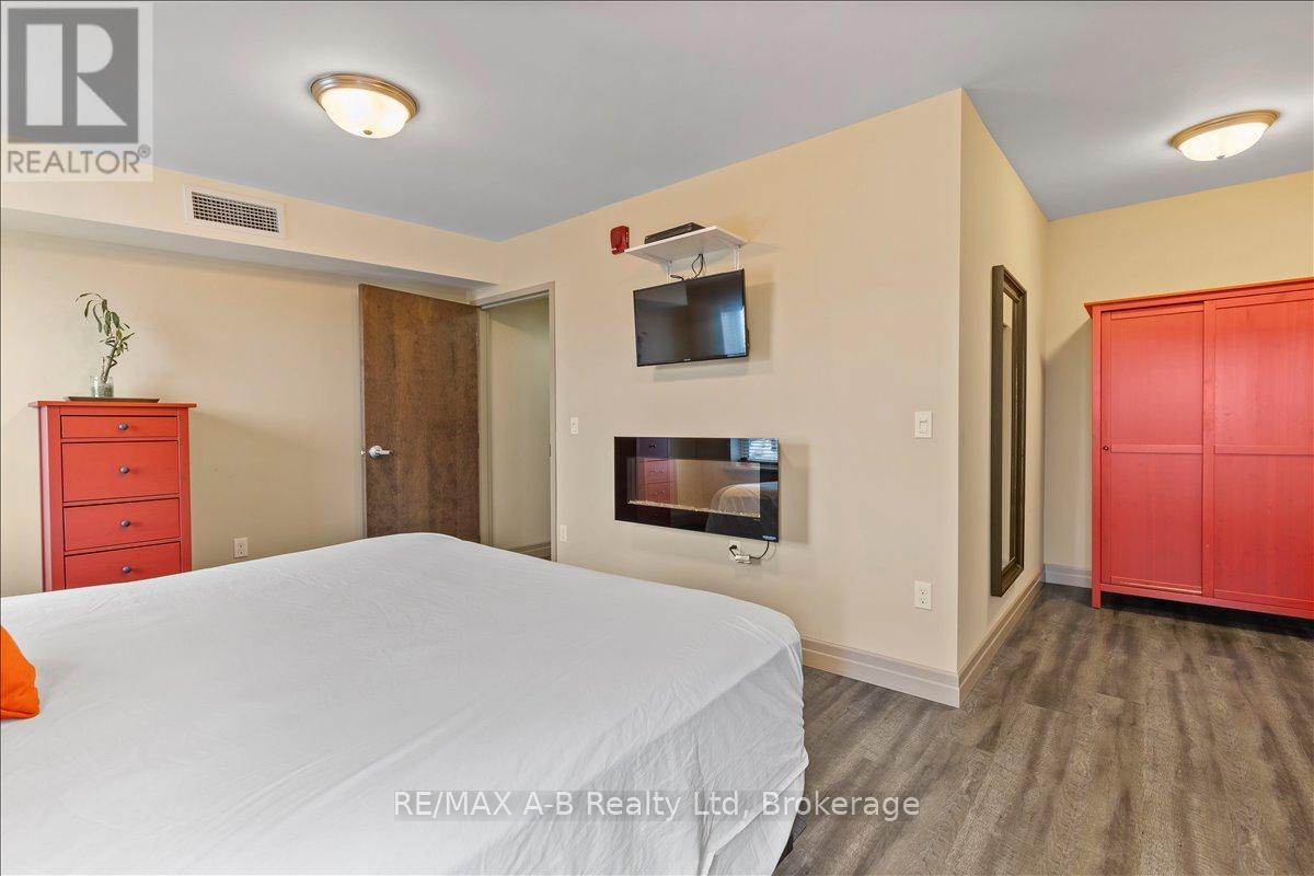 95 Ontario Street, Stratford, Ontario  N5A 3H1 - Photo 34 - X13085046
