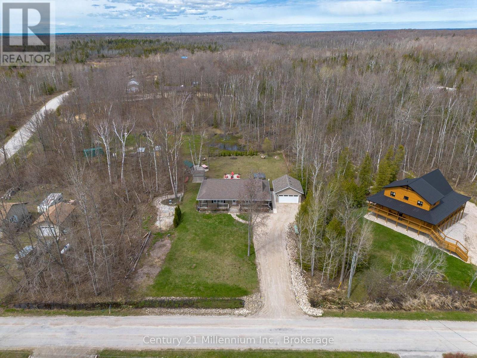 51 Larkwhistle Avenue, South Bruce Peninsula, Ontario  N0H 2T0 - Photo 6 - X13085064