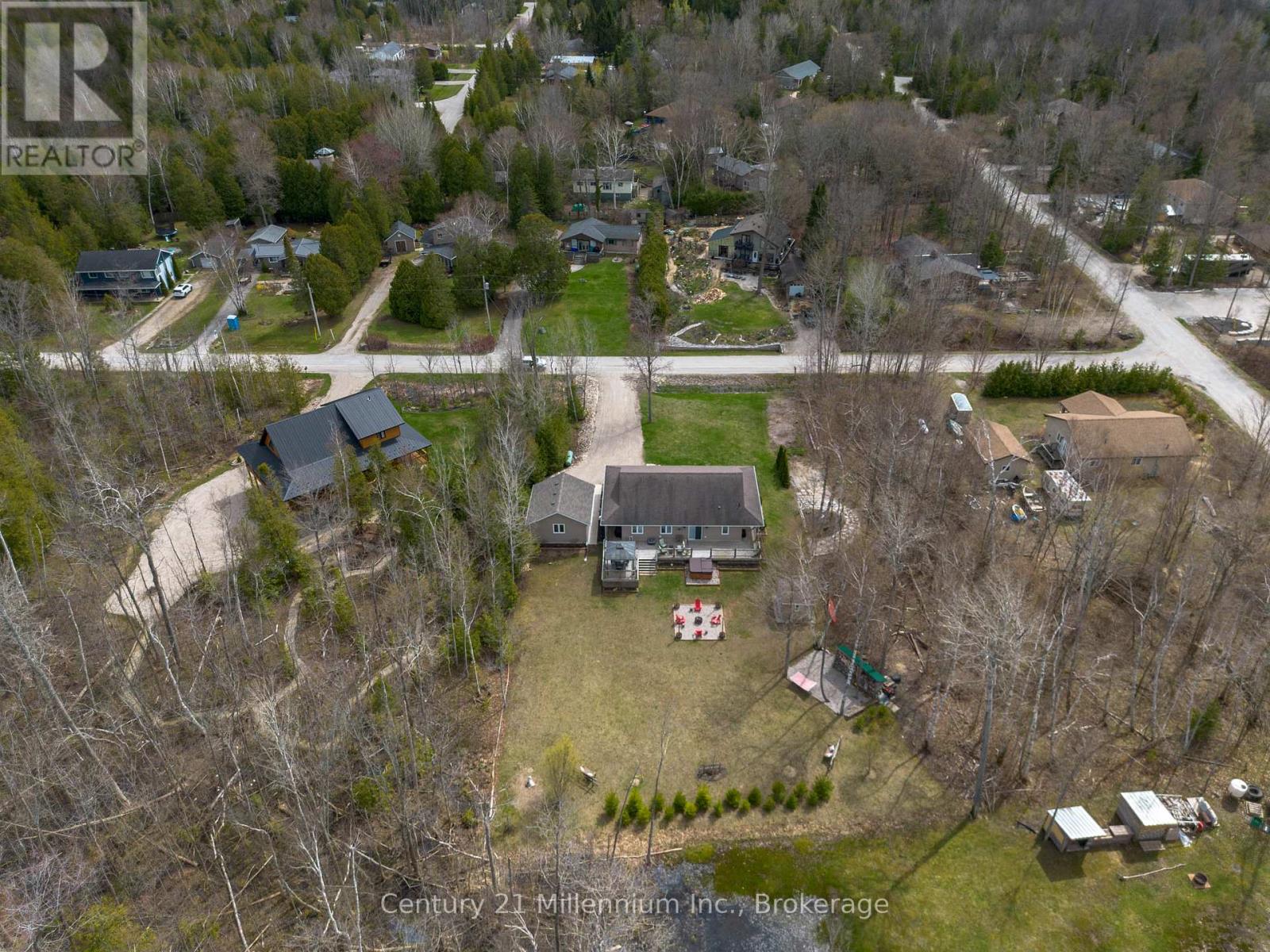 51 Larkwhistle Avenue, South Bruce Peninsula, Ontario  N0H 2T0 - Photo 7 - X13085064