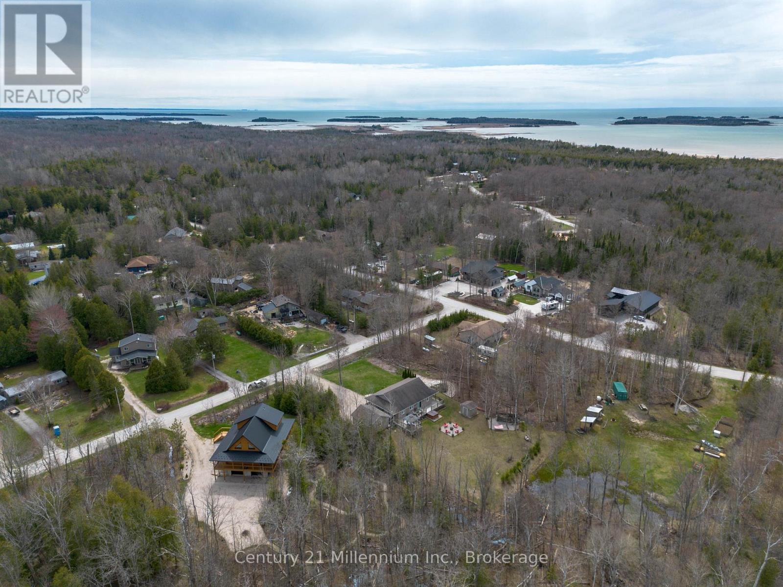 51 Larkwhistle Avenue, South Bruce Peninsula, Ontario  N0H 2T0 - Photo 8 - X13085064