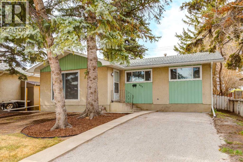 840 Raynard Crescent SE, Calgary, Alberta