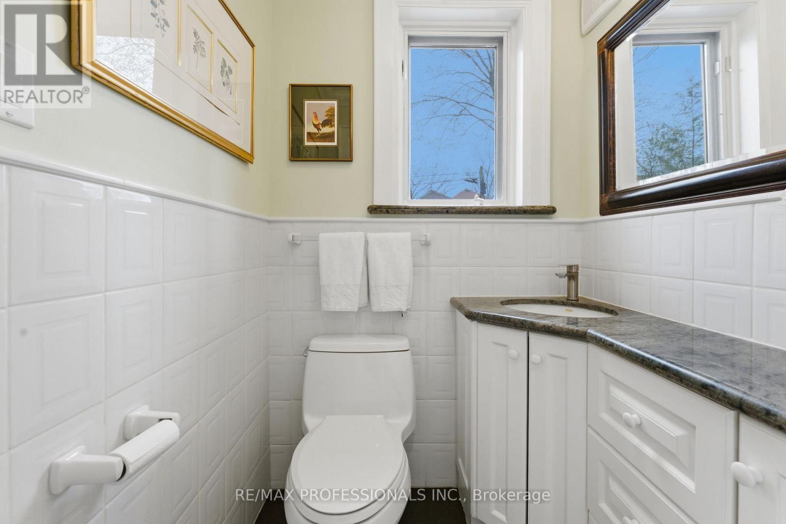 5 Princeton Road, Toronto, Ontario  M8X 2E1 - Photo 18 - W13084092
