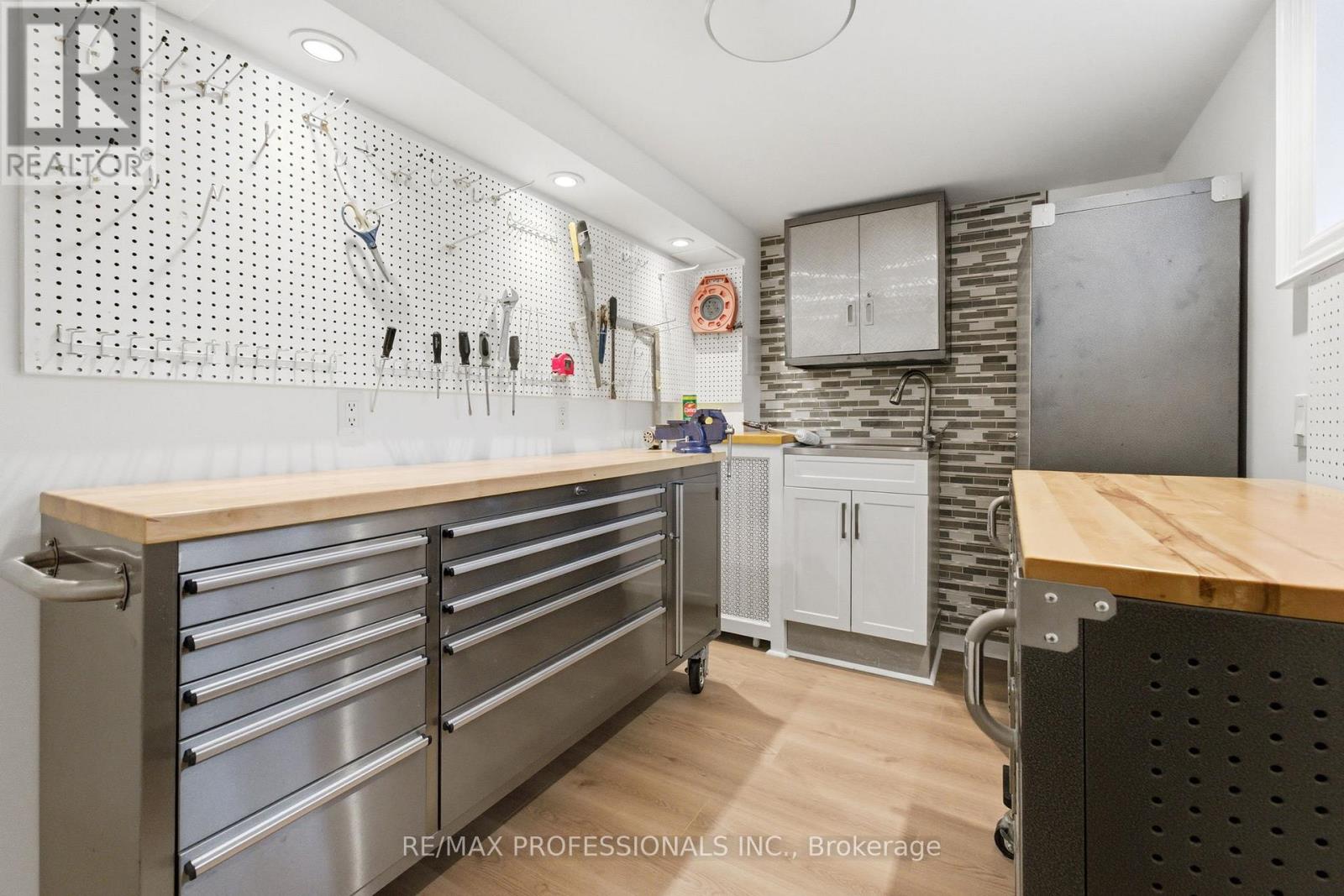 5 Princeton Road, Toronto, Ontario  M8X 2E1 - Photo 40 - W13084092