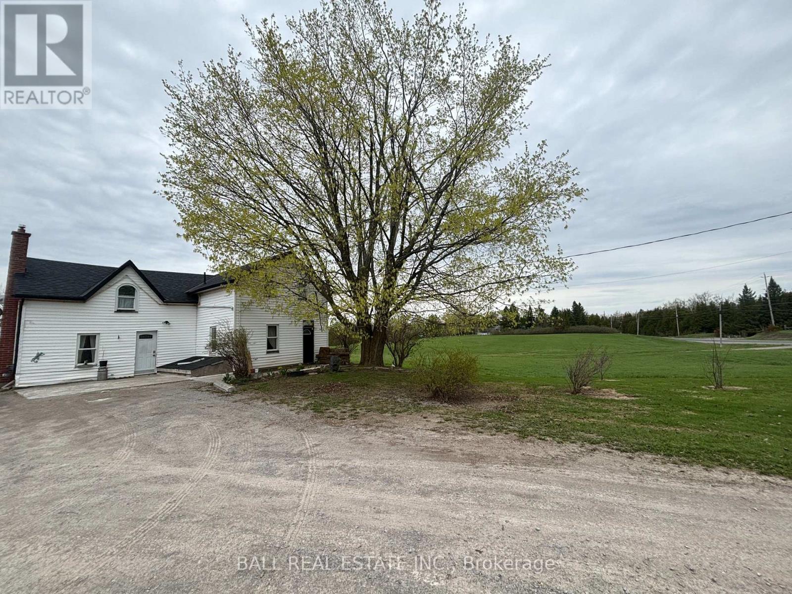 1132 Tara Road, Selwyn, Ontario  K9J 6X2 - Photo 1 - X12662256