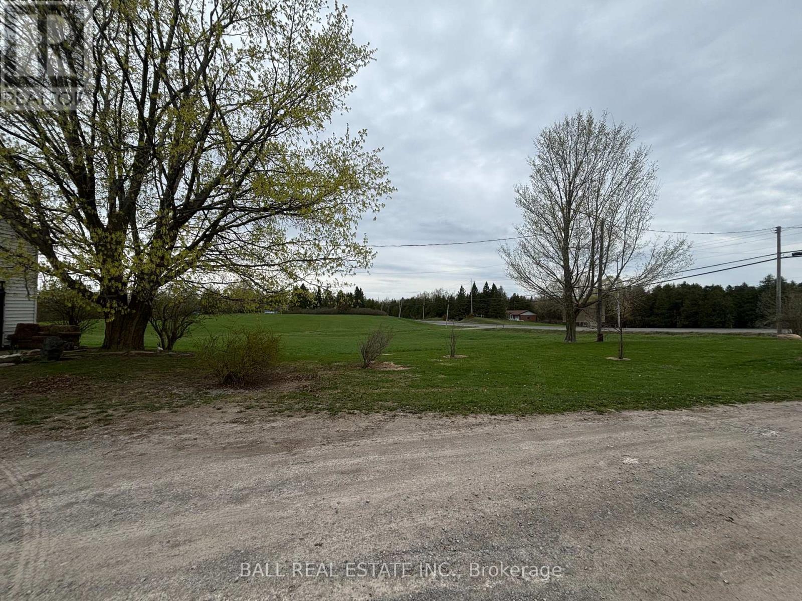 1132 Tara Road, Selwyn, Ontario  K9J 6X2 - Photo 3 - X12662256