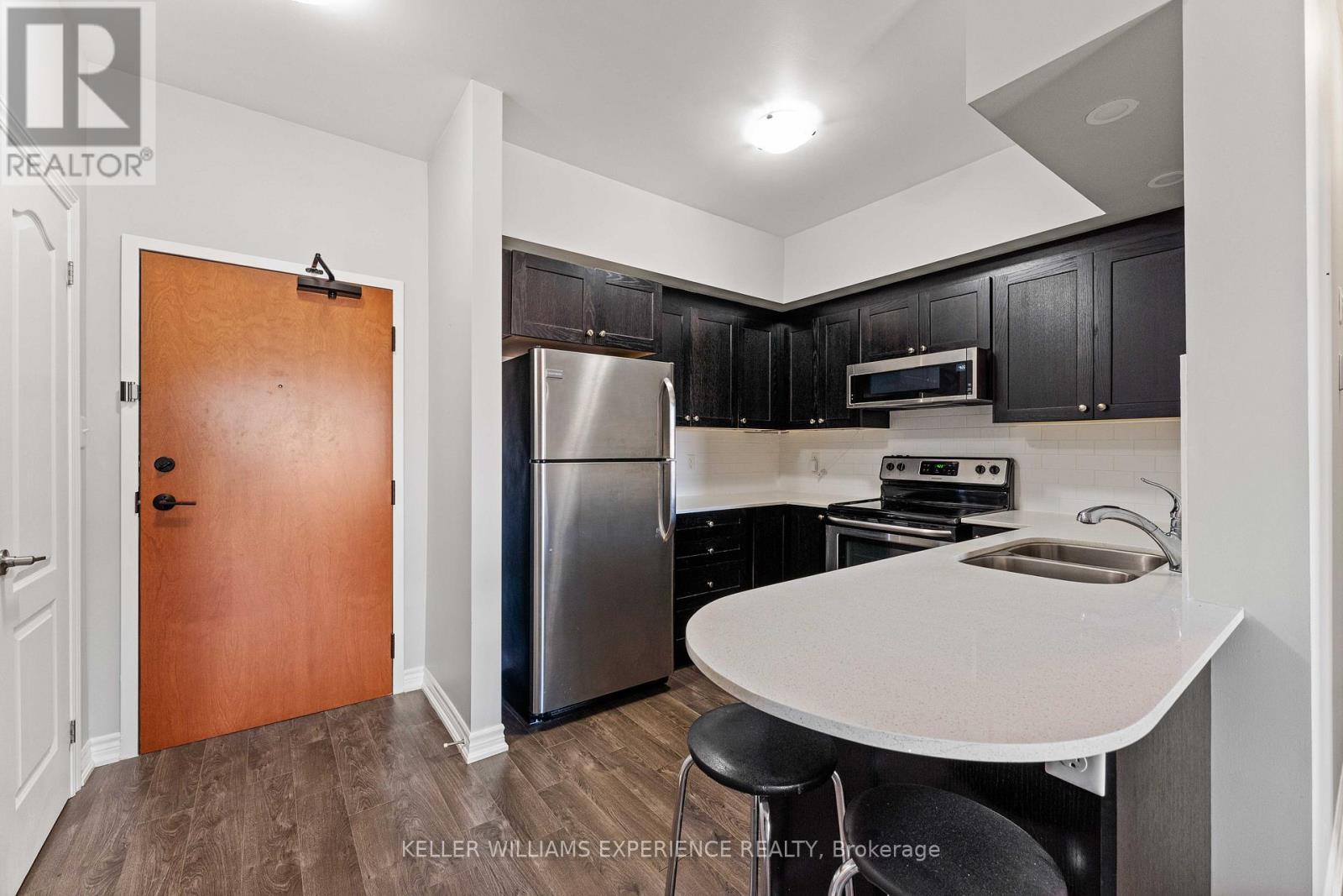 307 - 720 Yonge Street, Barrie, Ontario  L9J 0G9 - Photo 9 - S12975526