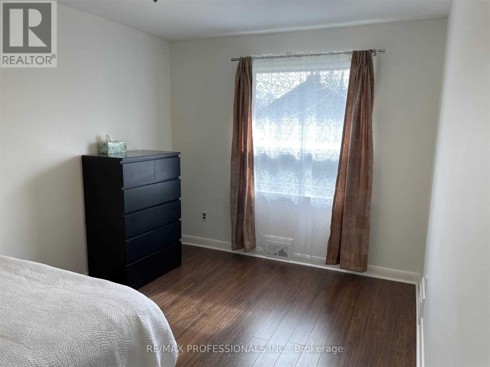 47 Claymore Drive, Toronto, Ontario  M8Z 2S3 - Photo 14 - W13047406