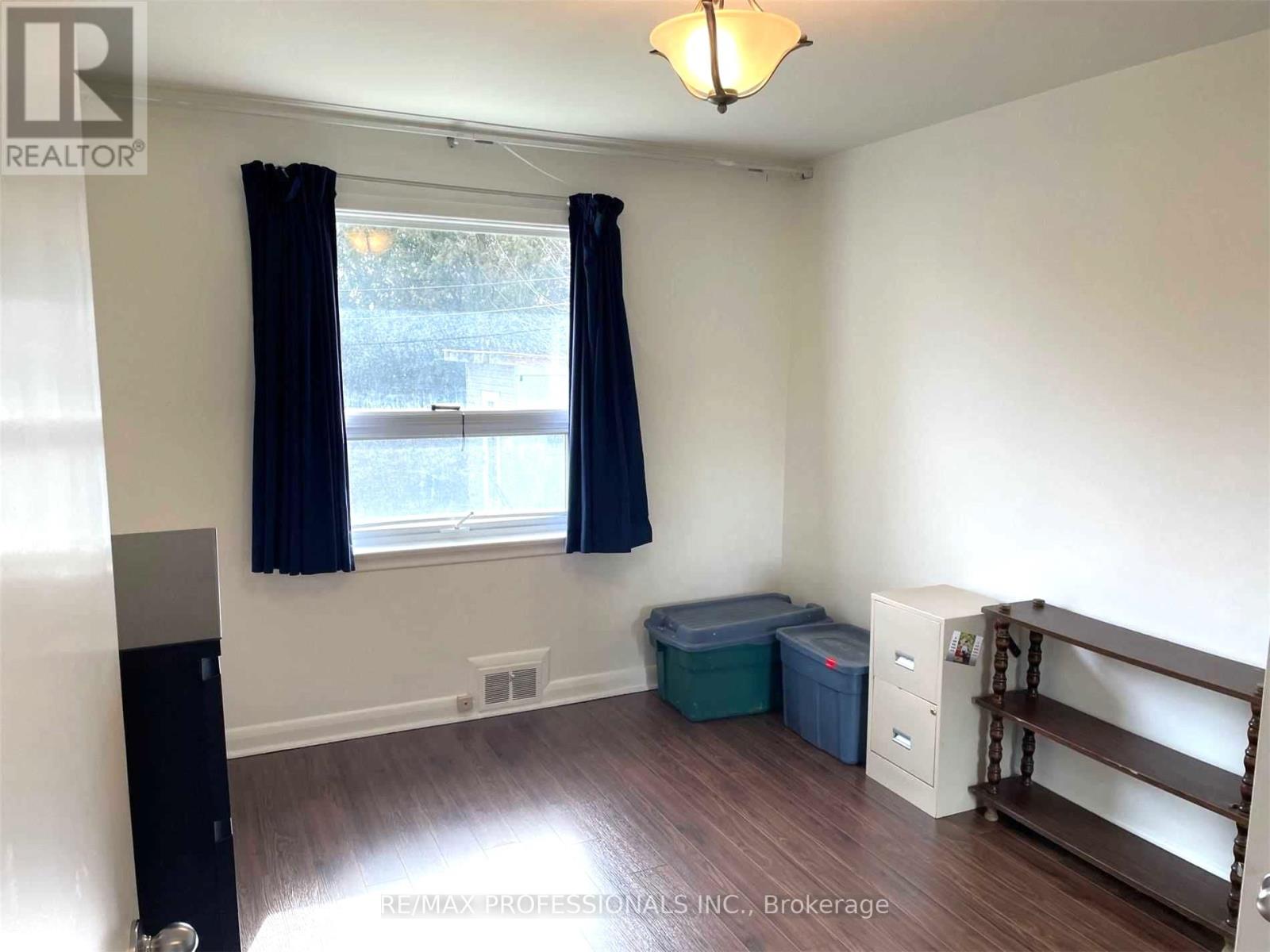 47 Claymore Drive, Toronto, Ontario  M8Z 2S3 - Photo 16 - W13047406