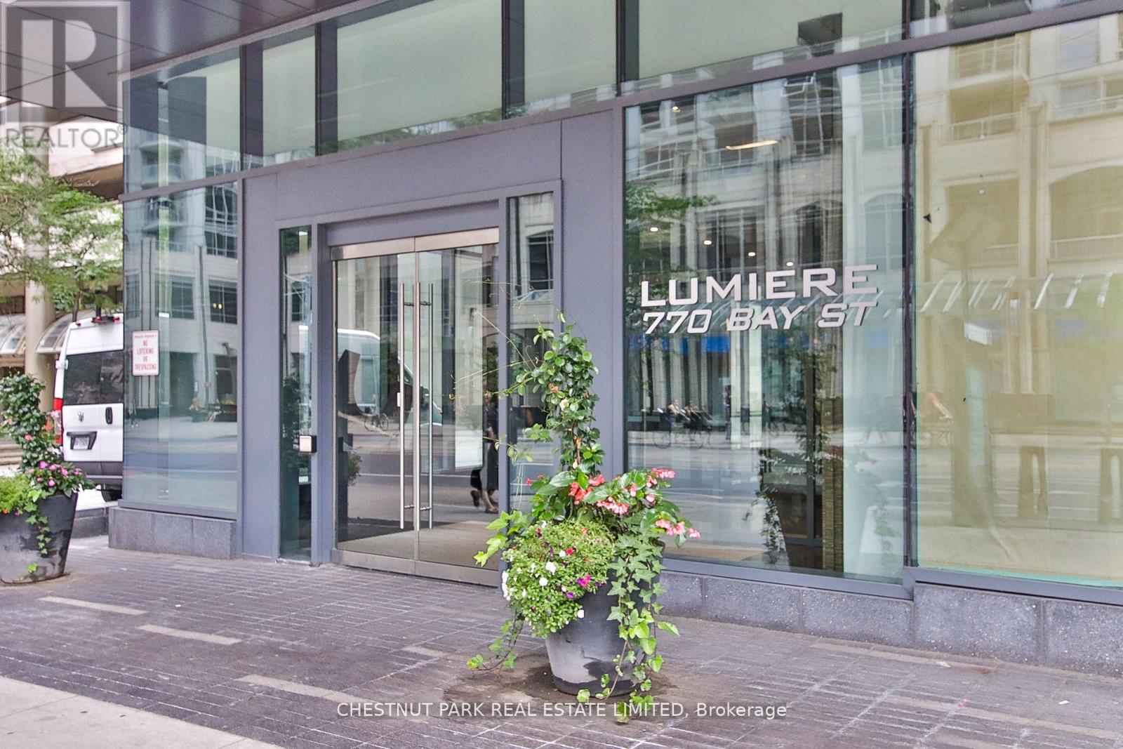 510 - 770 Bay Street, Toronto, Ontario  M5G 0A6 - Photo 2 - C13085126
