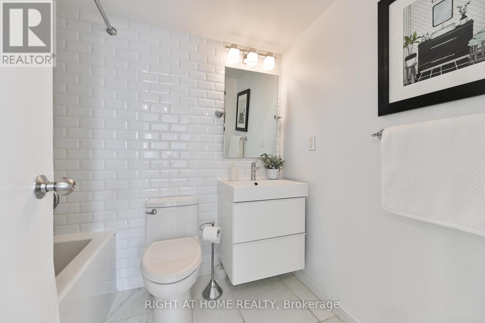 3104 - 1001 Bay Street, Toronto, Ontario  M5S 3A6 - Photo 11 - C13085148