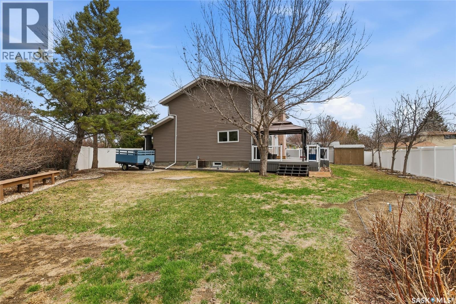 404 Dalgliesh Drive, Regina, Saskatchewan  S4R 6J1 - Photo 48 - SK034901