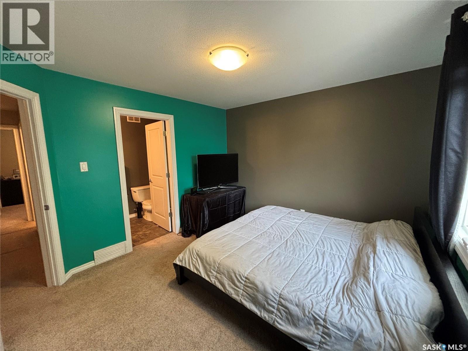 3 3225 Woodhams Drive E, Regina, Saskatchewan  S4V 3A2 - Photo 17 - SK034823