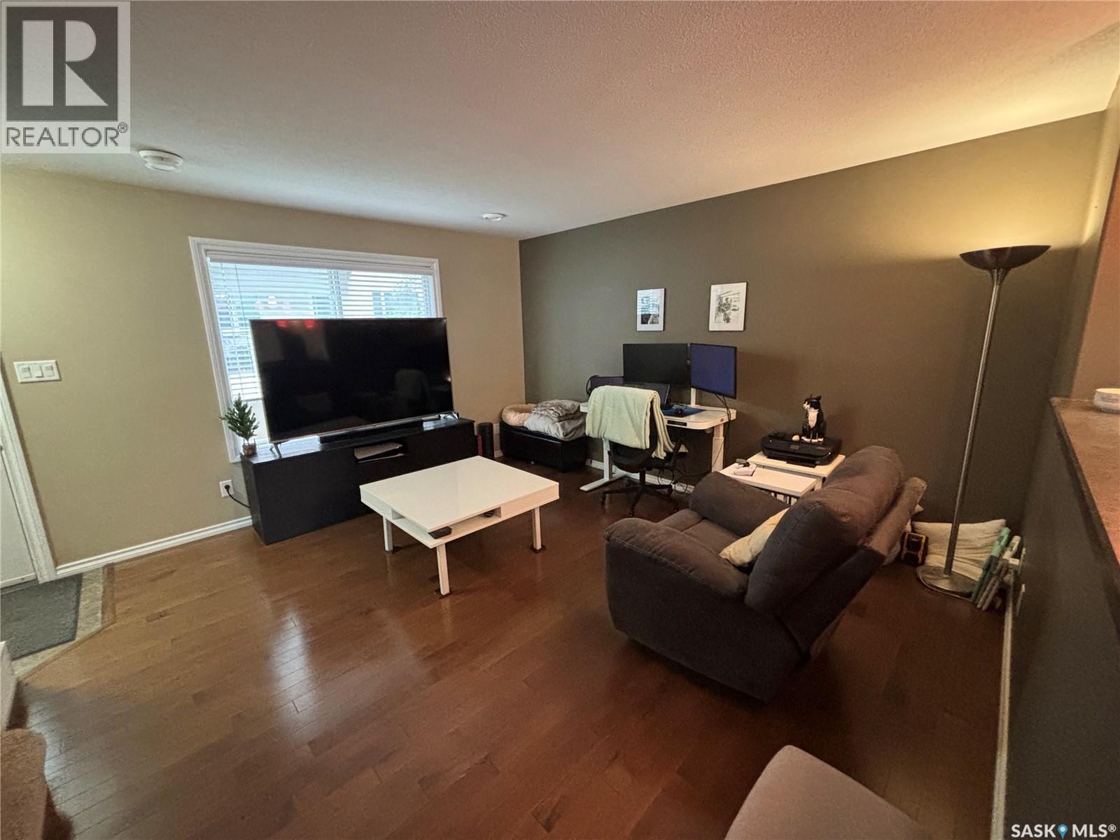 3 3225 Woodhams Drive E, Regina, Saskatchewan  S4V 3A2 - Photo 6 - SK034823