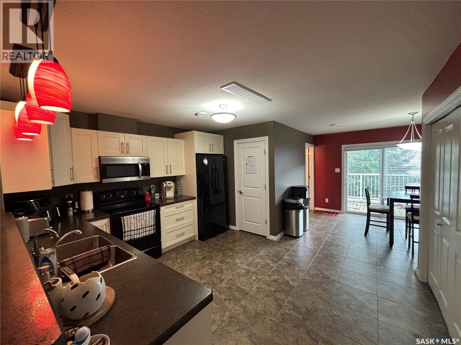 3 3225 Woodhams Drive E, Regina, Saskatchewan  S4V 3A2 - Photo 8 - SK034823