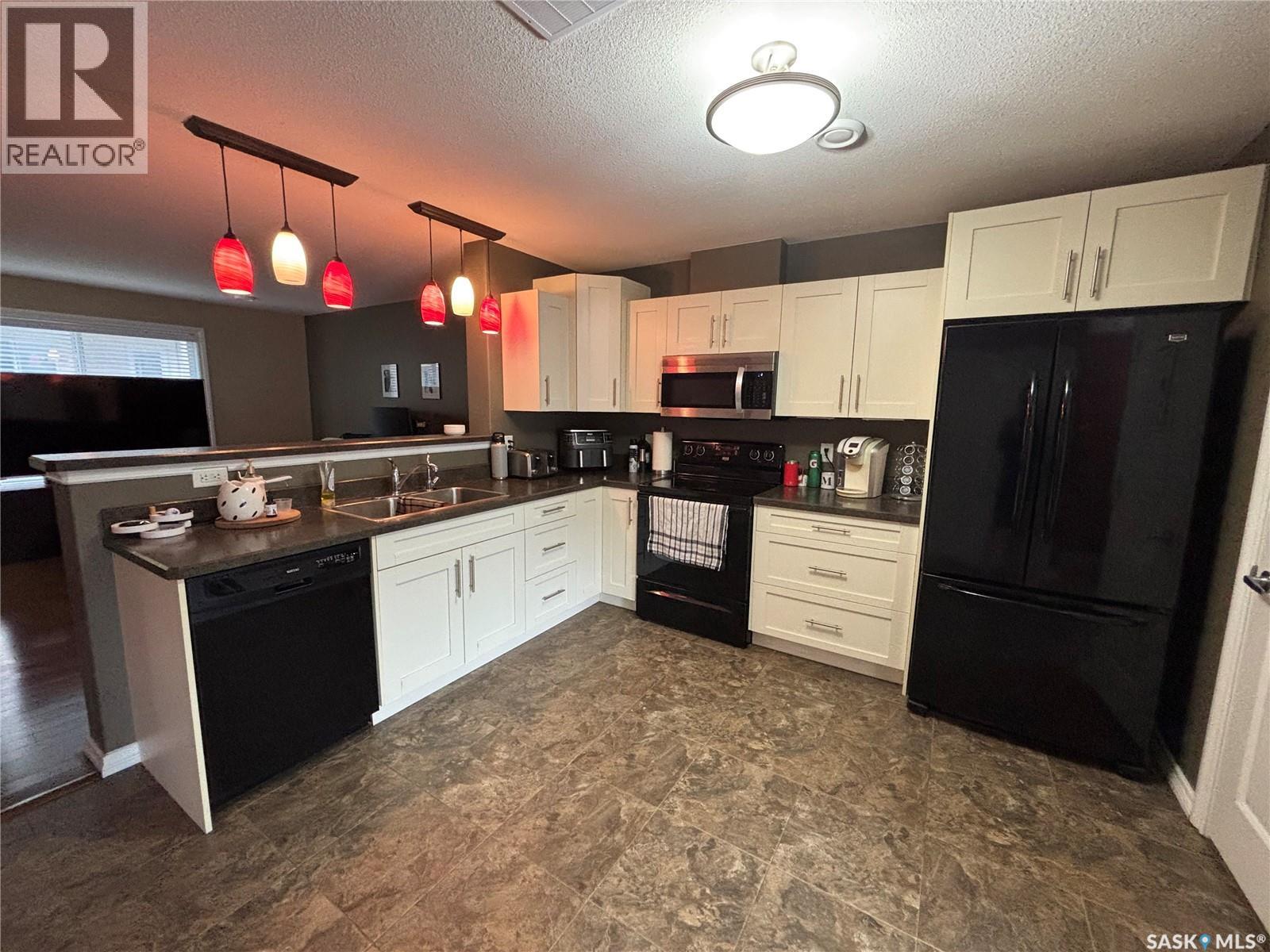 3 3225 Woodhams Drive E, Regina, Saskatchewan  S4V 3A2 - Photo 9 - SK034823