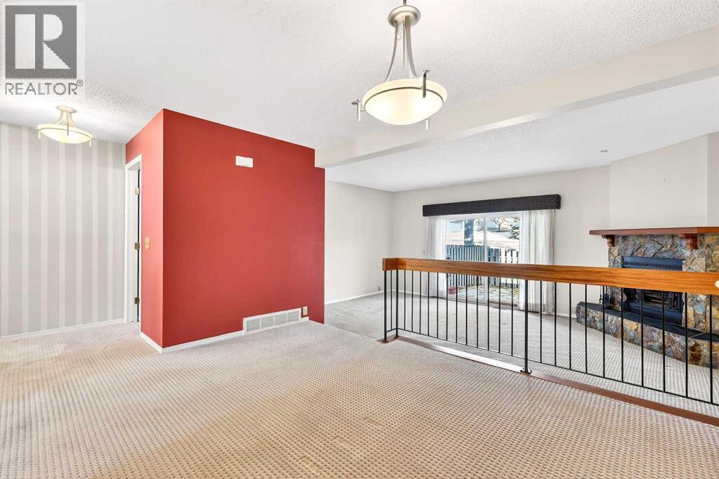 172 Glamis Terrace Sw, Calgary, Alberta  T3E 6V3 - Photo 14 - A2290746