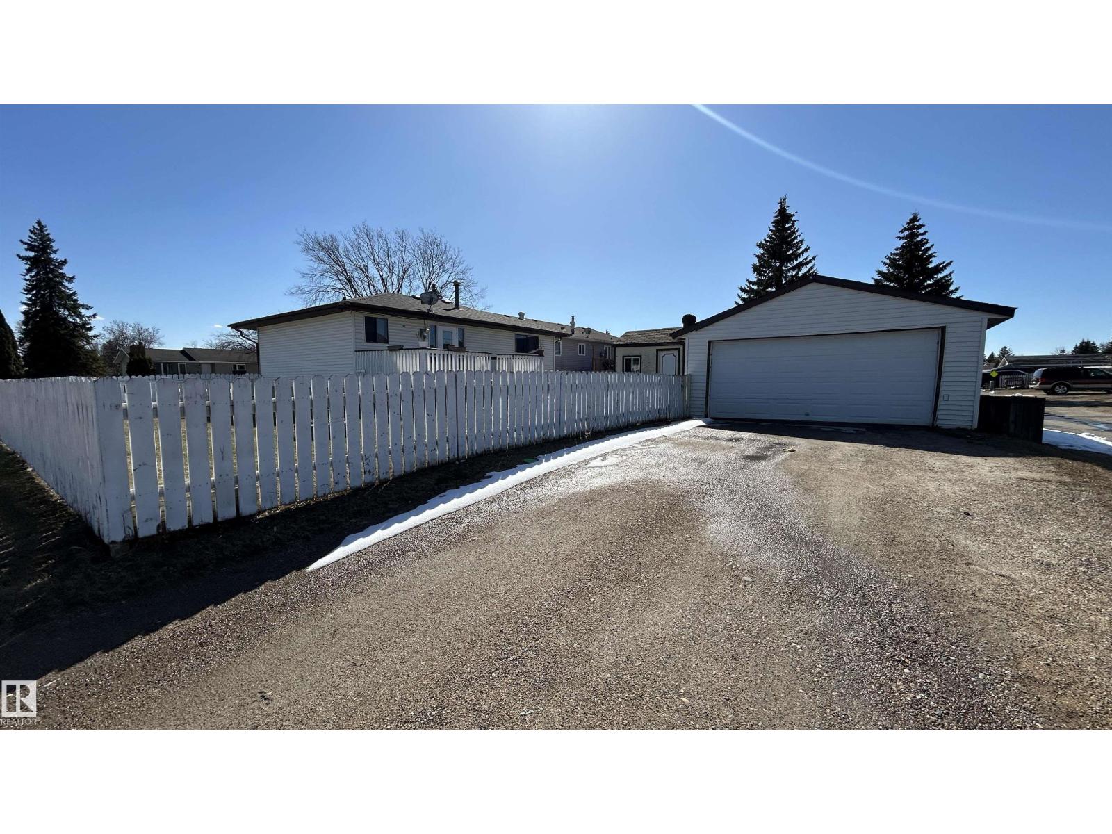 4401 44 Av, Bonnyville Town, Alberta  T9N 1X1 - Photo 2 - E4485778