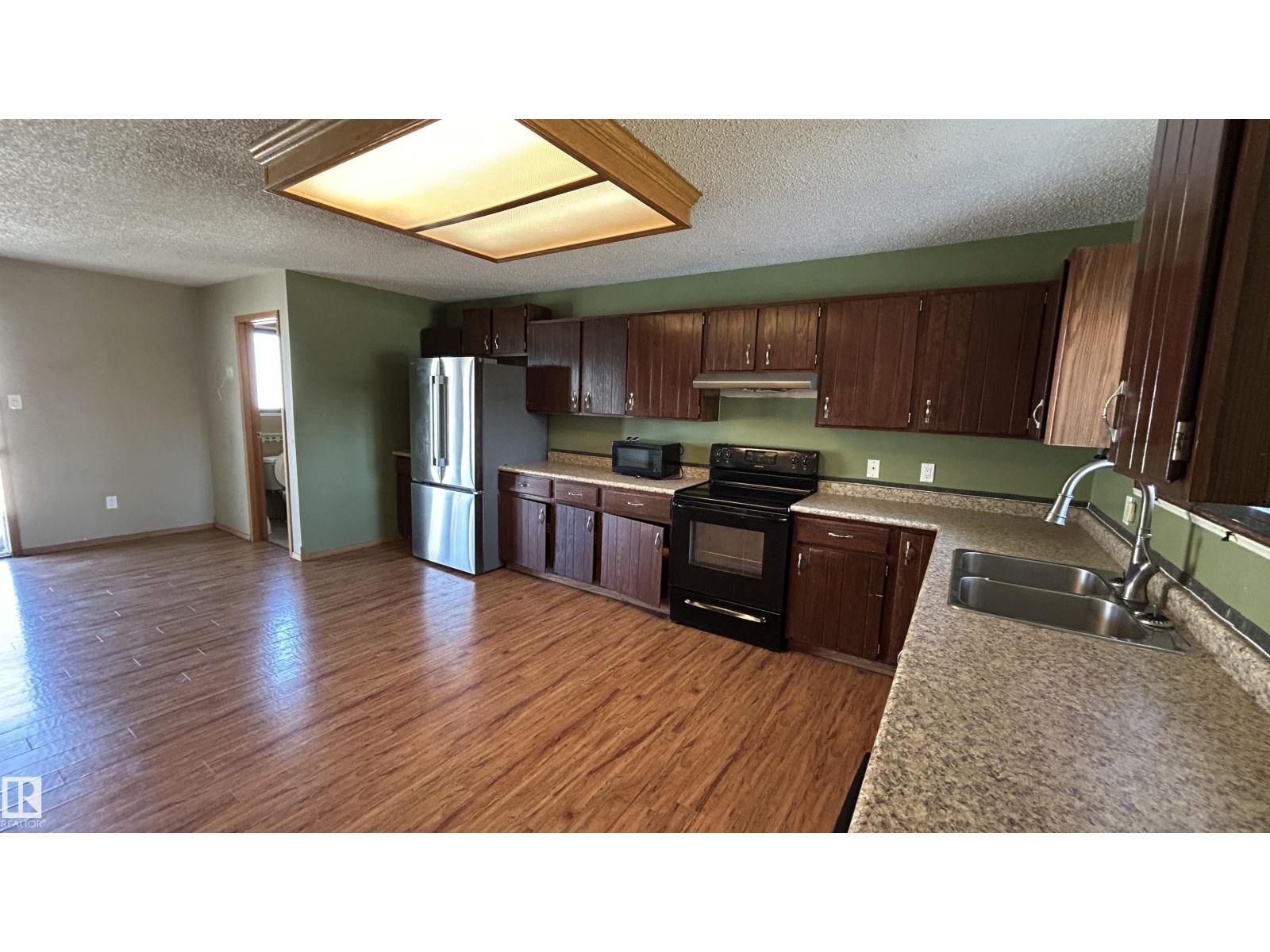 4401 44 Av, Bonnyville Town, Alberta  T9N 1X1 - Photo 5 - E4485778