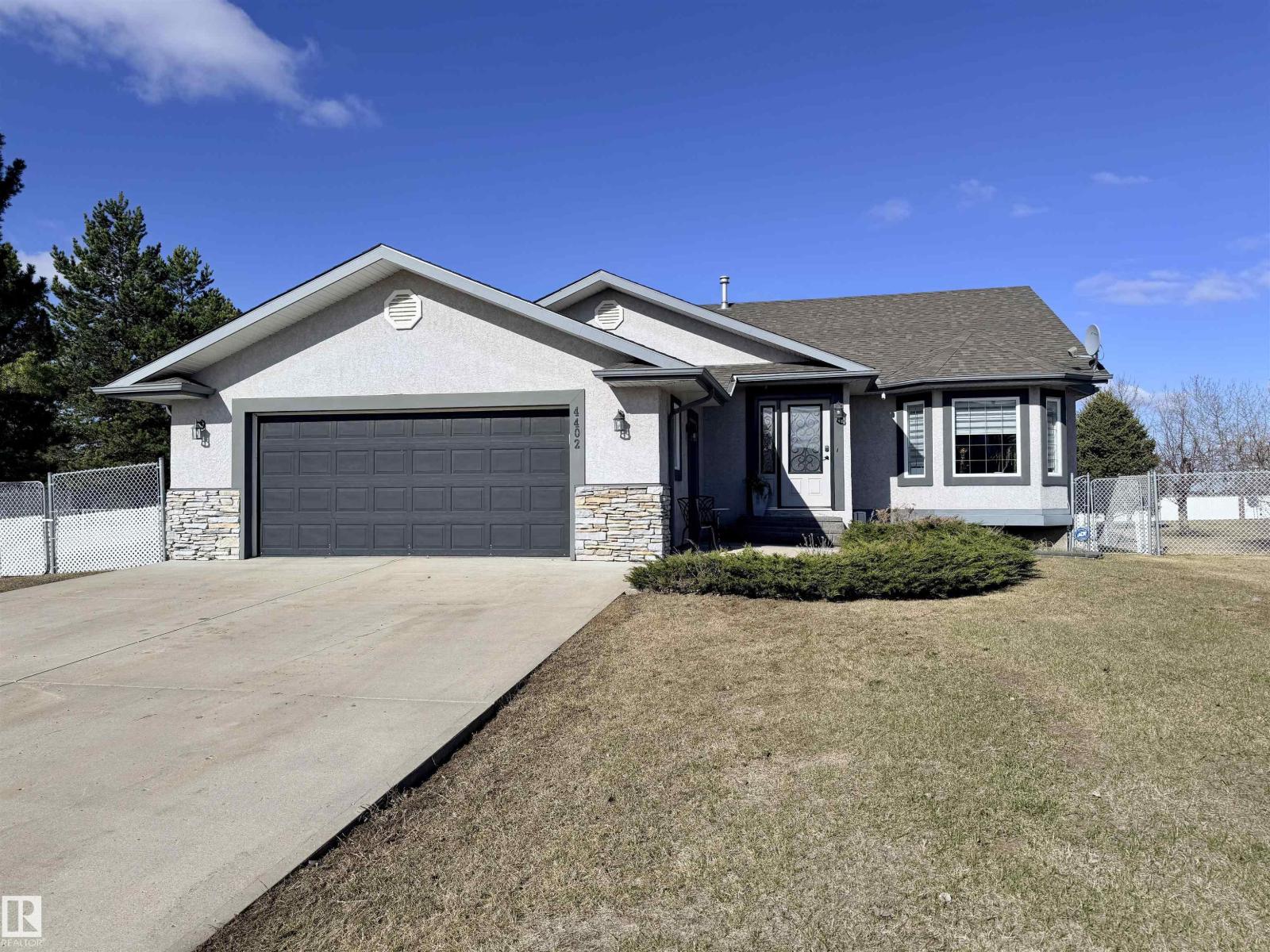 4402 60 ST, st. paul town, Alberta