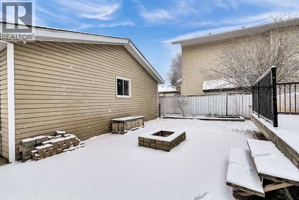 1427 Erin Drive SE, Airdrie, Alberta  T4B 2E9 - Photo 29 - A2305608