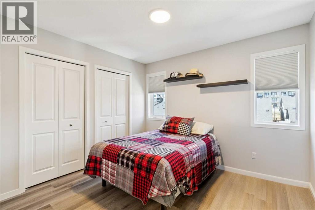 93 Wolf Gate, Okotoks, Alberta  T1S 5T9 - Photo 27 - A2307236