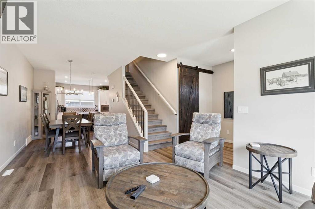 93 Wolf Gate, Okotoks, Alberta  T1S 5T9 - Photo 12 - A2307236