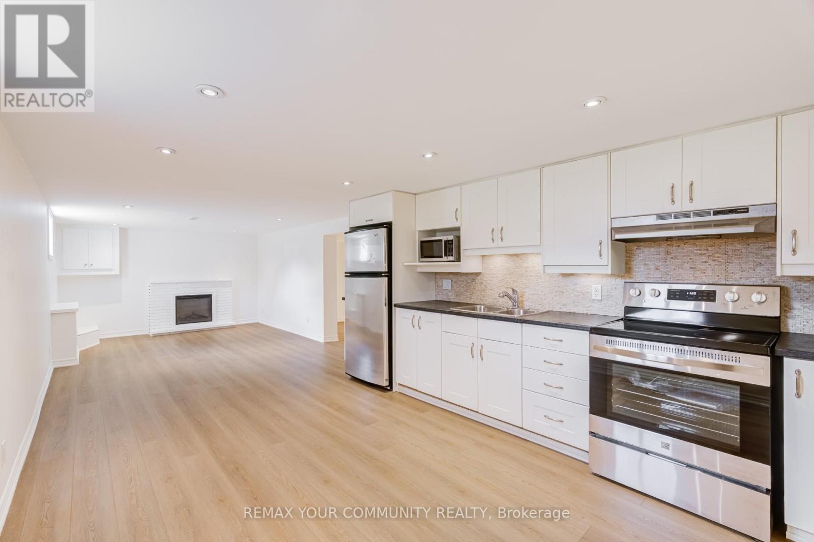 Bsmt - 20 Bonny Lynn Court, Toronto, Ontario  M1K 3A4 - Photo 10 - E13084848