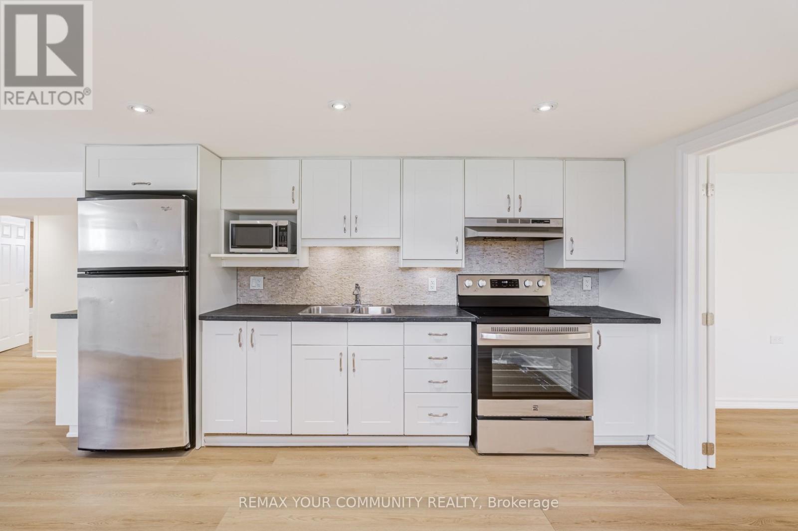 Bsmt - 20 Bonny Lynn Court, Toronto, Ontario  M1K 3A4 - Photo 9 - E13084848