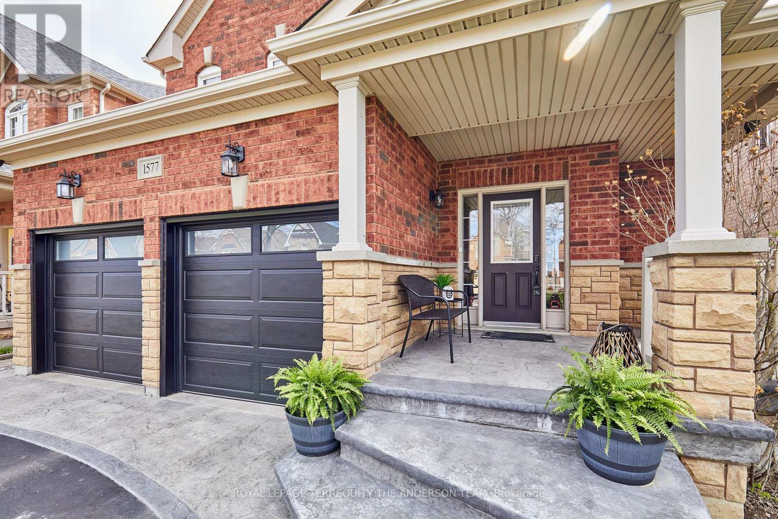 1577 Pennel Drive, Oshawa, Ontario  L1K 0J9 - Photo 2 - E13084950