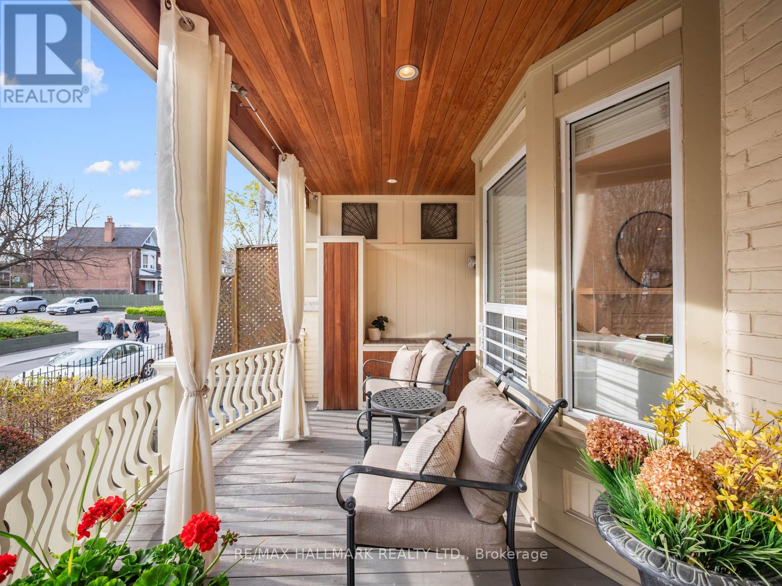 797 Carlaw Avenue, Toronto, Ontario  M4K 3L1 - Photo 2 - E13085016