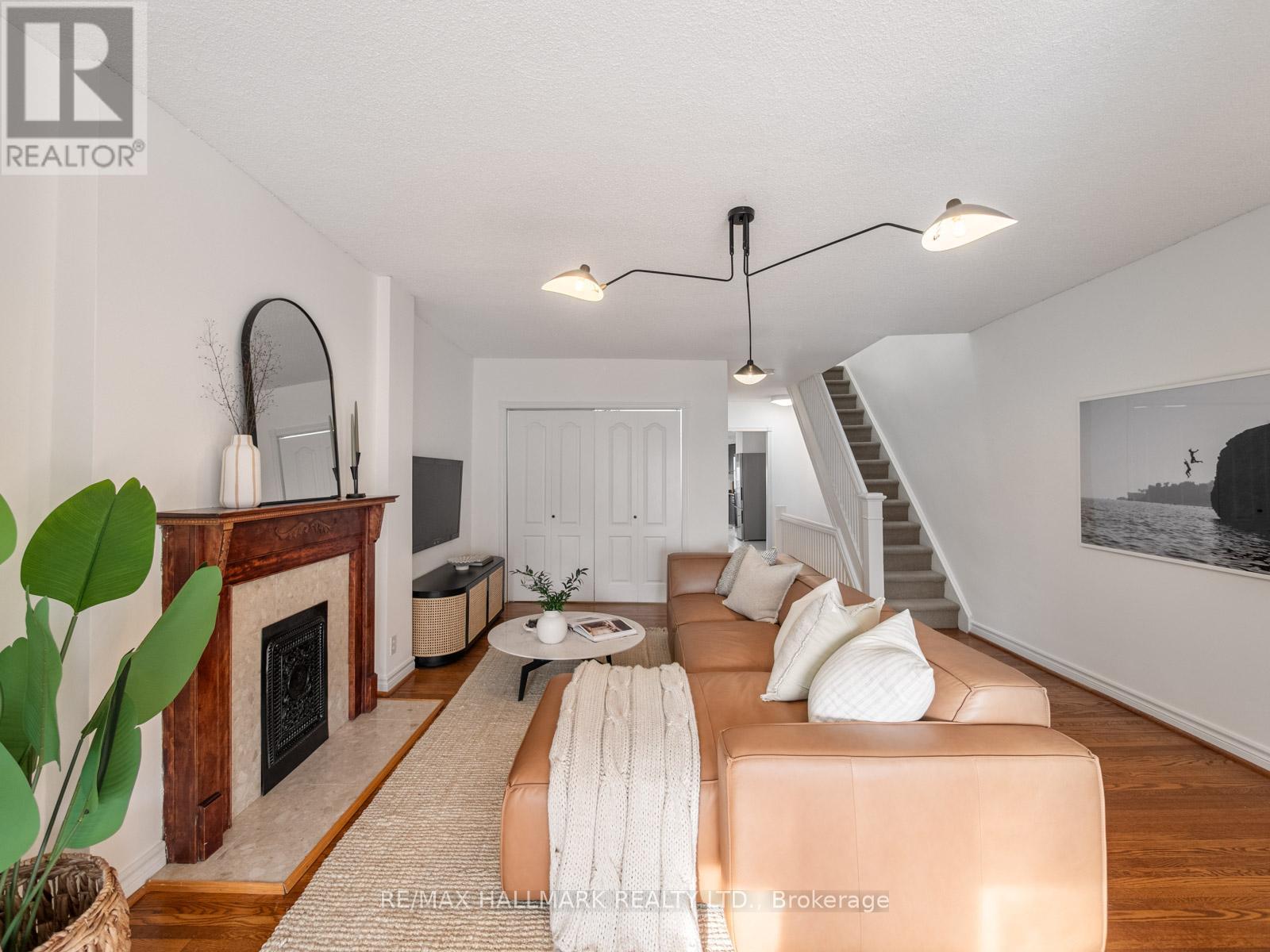 797 Carlaw Avenue, Toronto, Ontario  M4K 3L1 - Photo 20 - E13085016