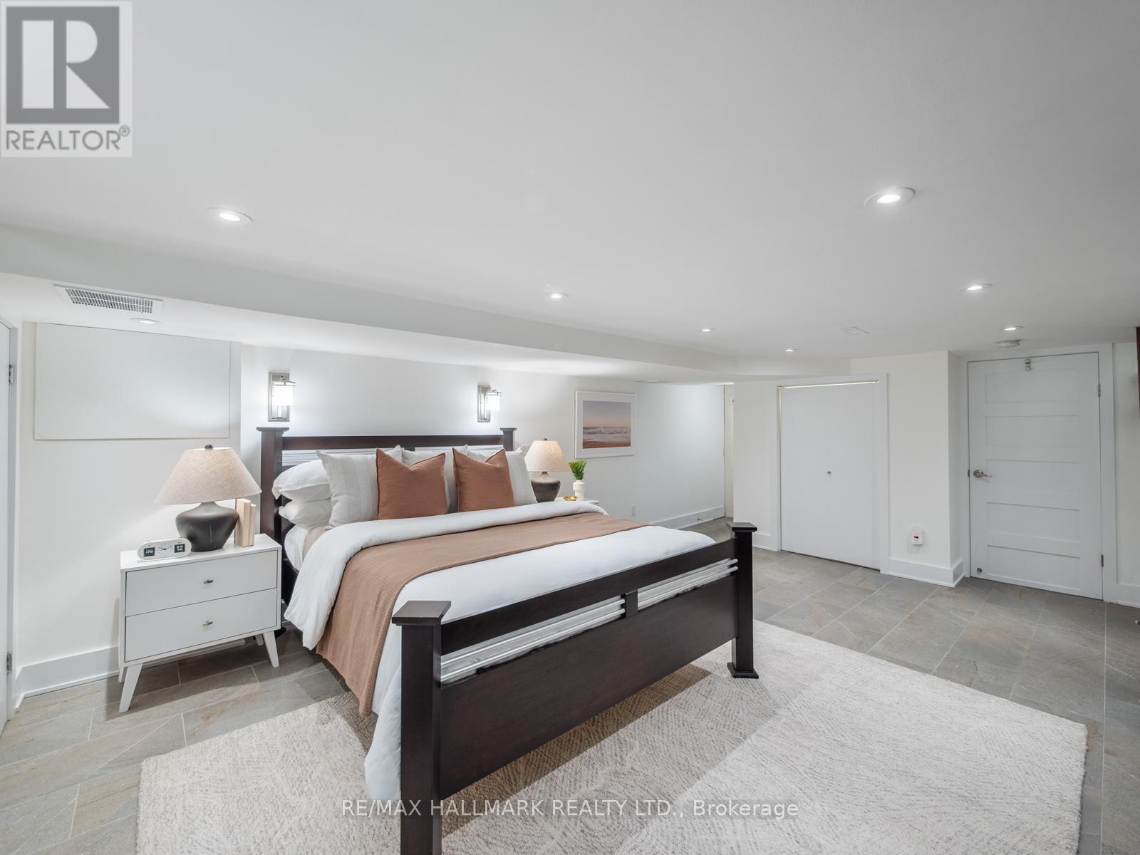 797 Carlaw Avenue, Toronto, Ontario  M4K 3L1 - Photo 41 - E13085016