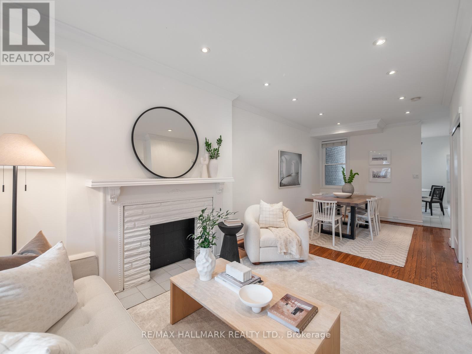 797 Carlaw Avenue, Toronto, Ontario  M4K 3L1 - Photo 7 - E13085016