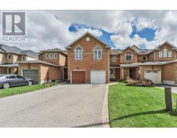 112 CREEKWOOD CRESCENT, Whitby, Ontario