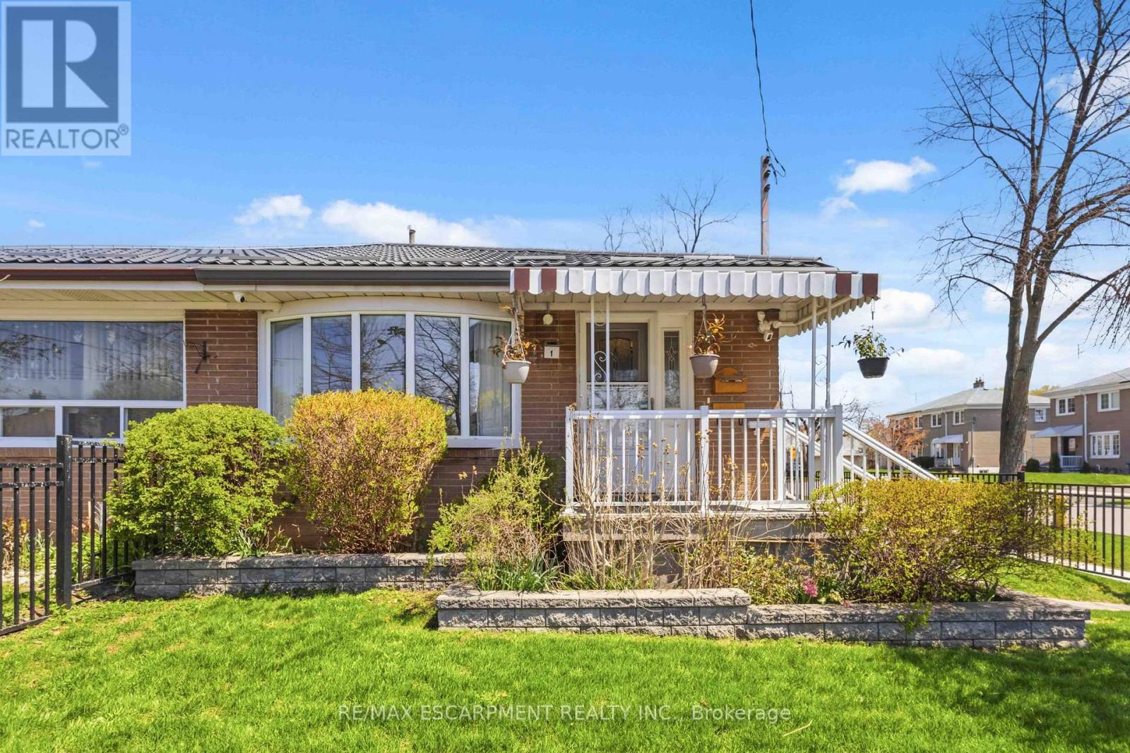 1 BIRKDALE ROAD, Toronto, Ontario