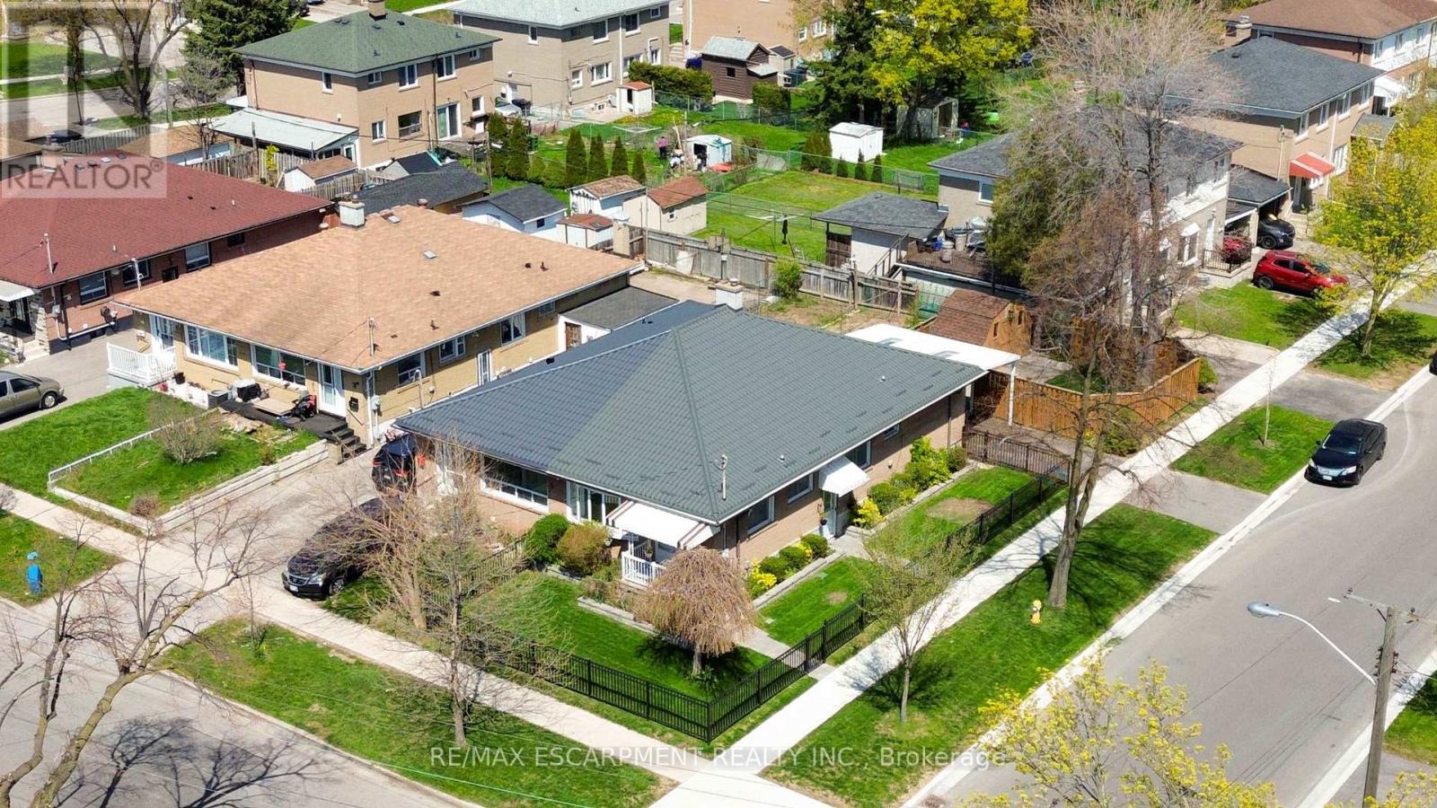 1 Birkdale Road, Toronto, Ontario  M1P 3R2 - Photo 36 - E13085174