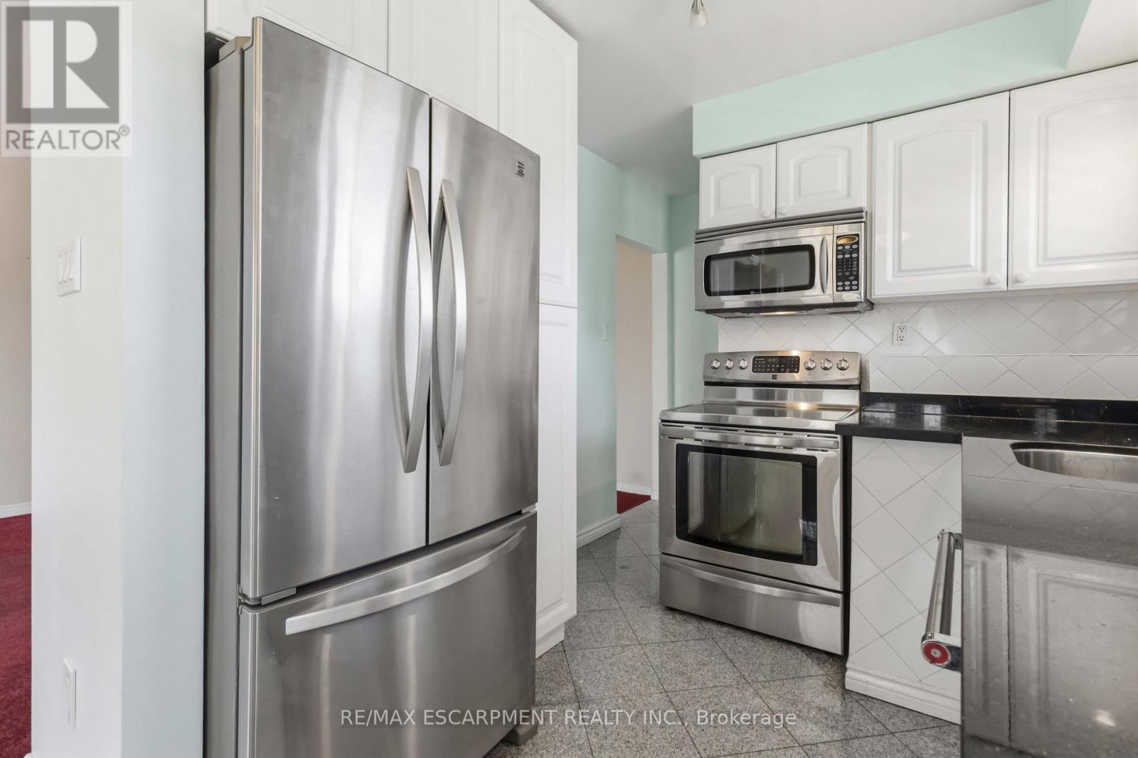 1 Birkdale Road, Toronto, Ontario  M1P 3R2 - Photo 8 - E13085174