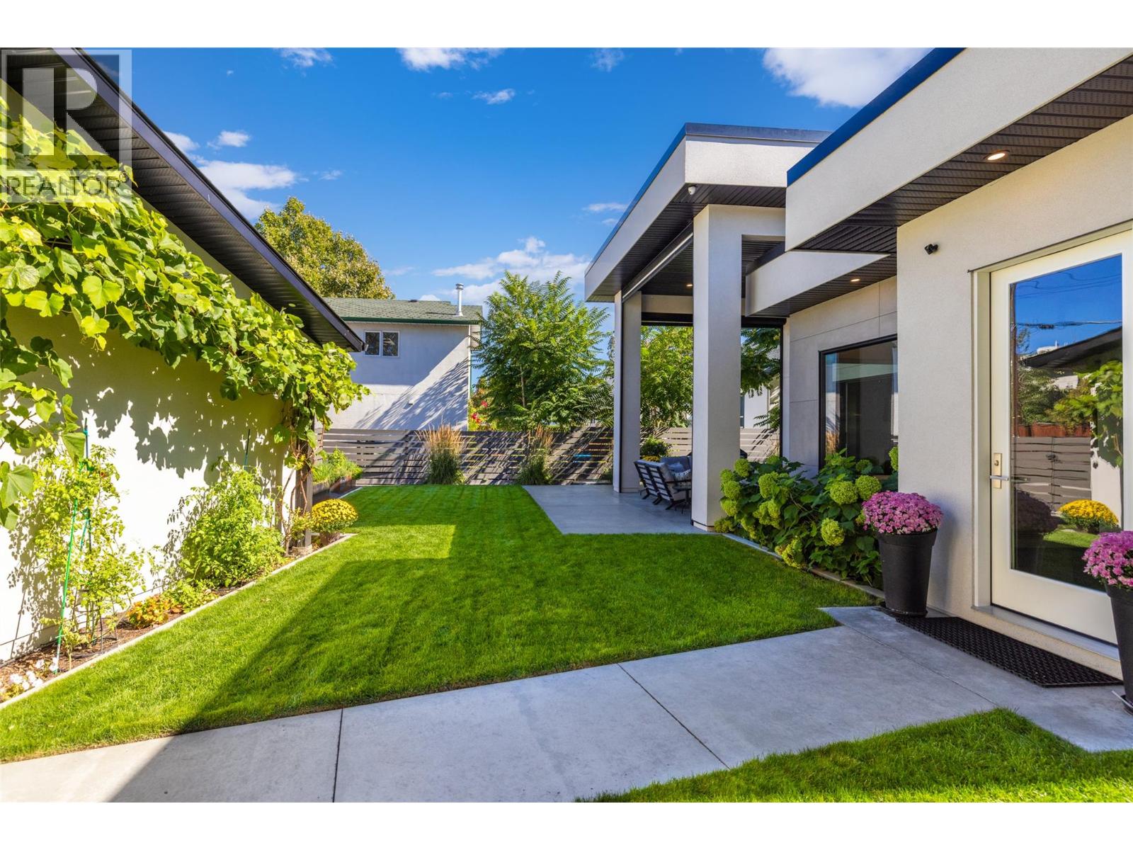 364 Christleton Avenue, Kelowna, British Columbia  V1Y 5H7 - Photo 51 - 10374456