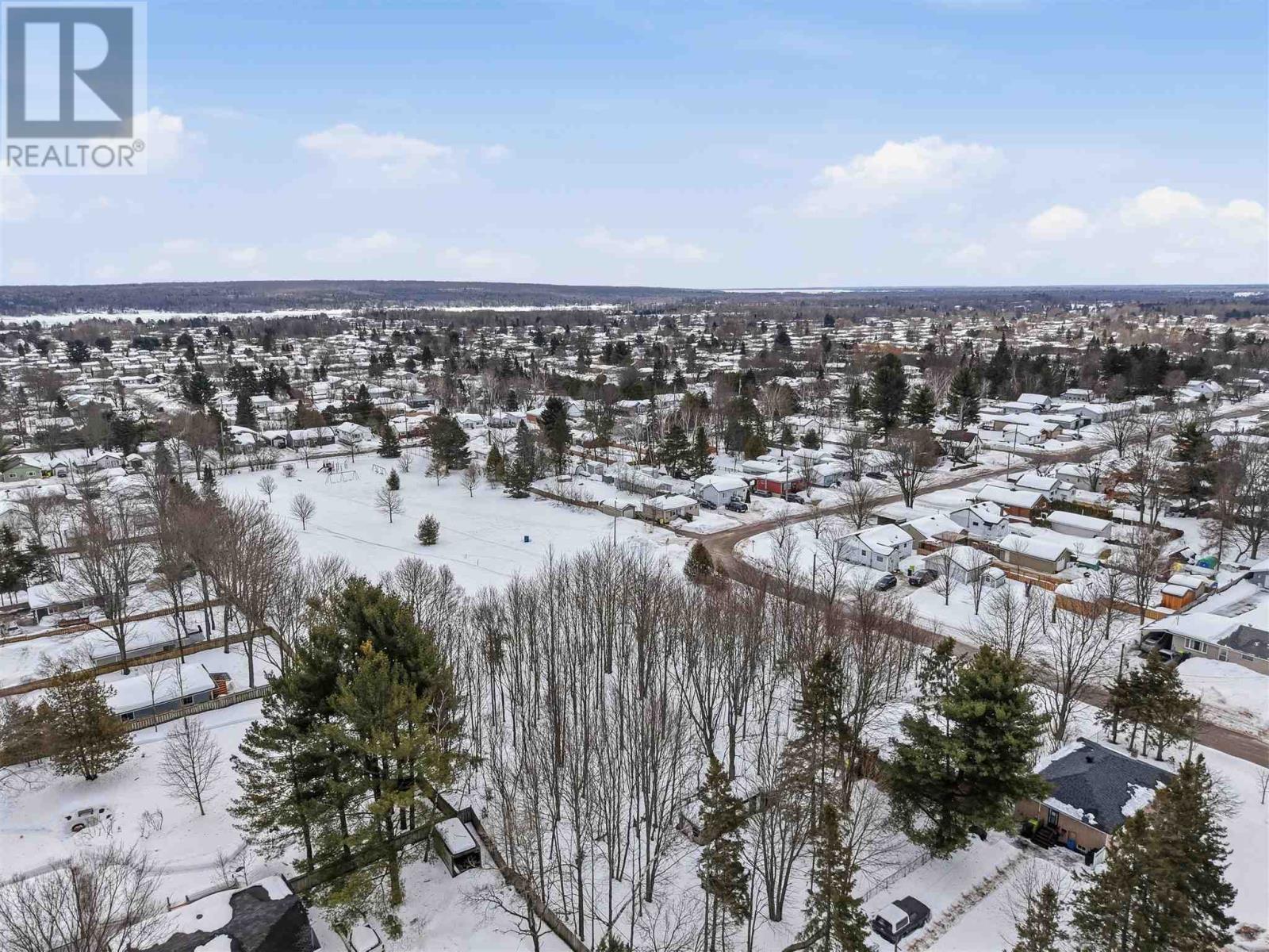 84-94 Park St, Sault Ste. Marie, Ontario  P6A 5G9 - Photo 5 - SM260452