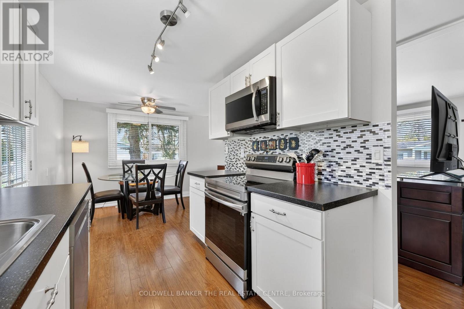 73 Linden Lane, Innisfil, Ontario  L9S 1P3 - Photo 7 - N13085092