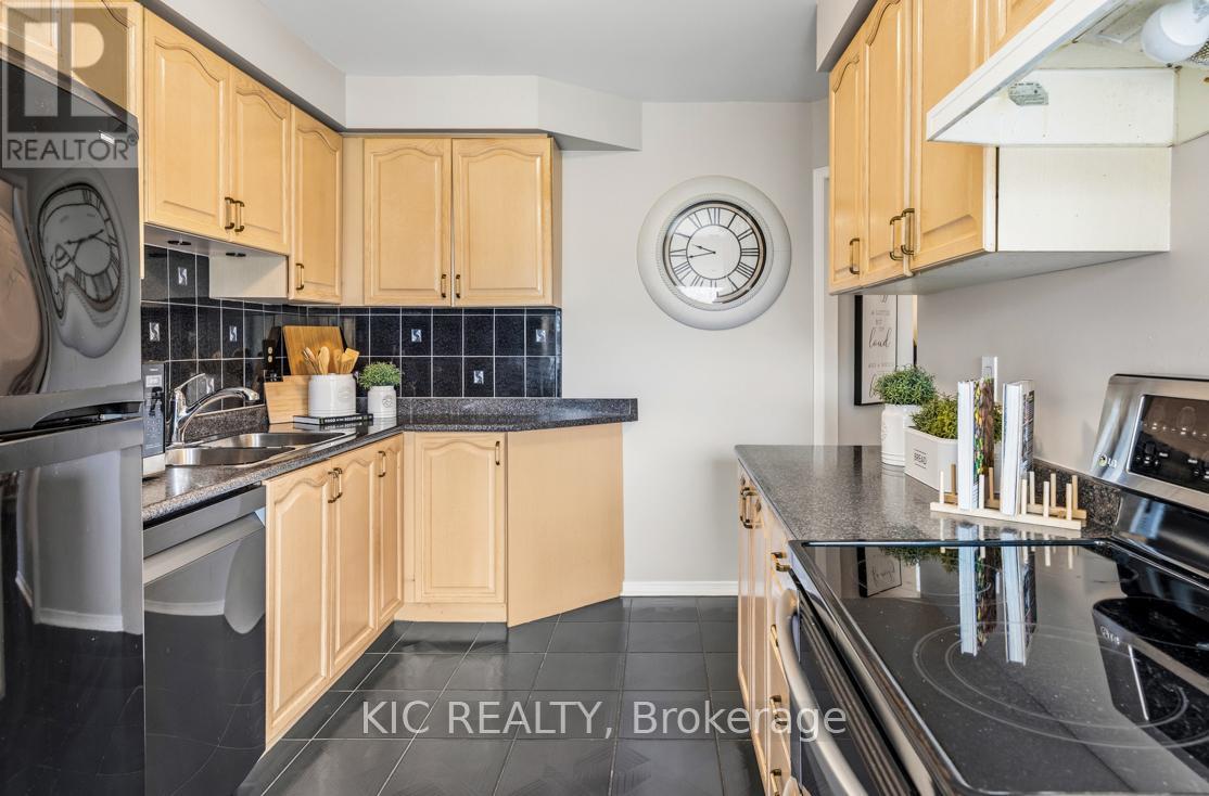 2 Bayel Crescent, Richmond Hill, Ontario  L4S 1C2 - Photo 16 - N13085160