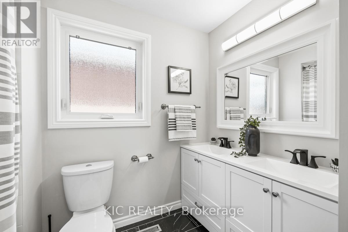 2 Bayel Crescent, Richmond Hill, Ontario  L4S 1C2 - Photo 32 - N13085160