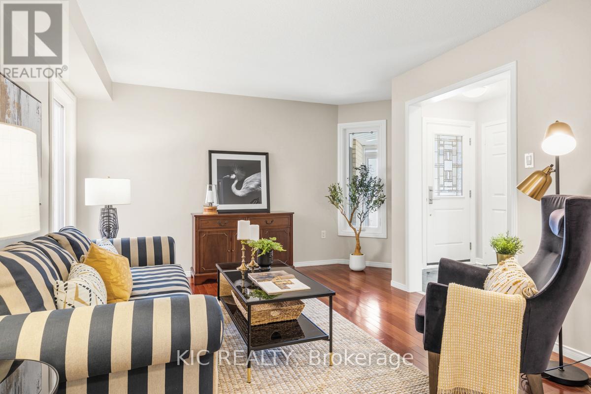 2 Bayel Crescent, Richmond Hill, Ontario  L4S 1C2 - Photo 8 - N13085160